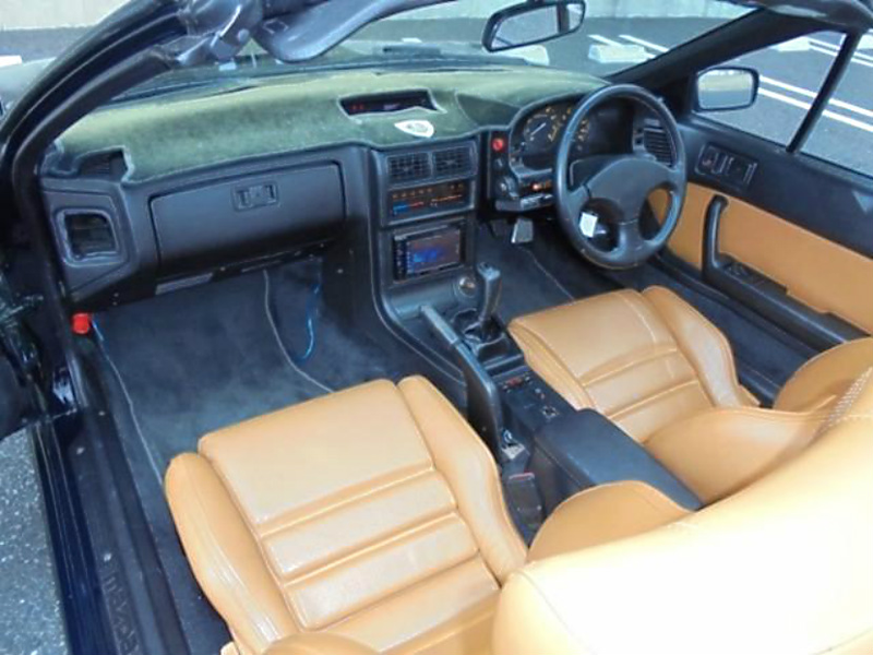 Illustration for article titled I want to import an FC RX-7 turbo convertible from Japan